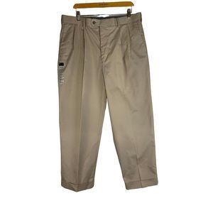 Axist Men's size 38 X 30 Pleated khaki dress casual pants